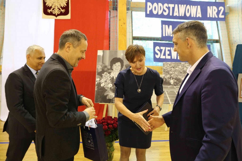 Uroczystość nadania szkole imienia Ireny Szewińskiej10