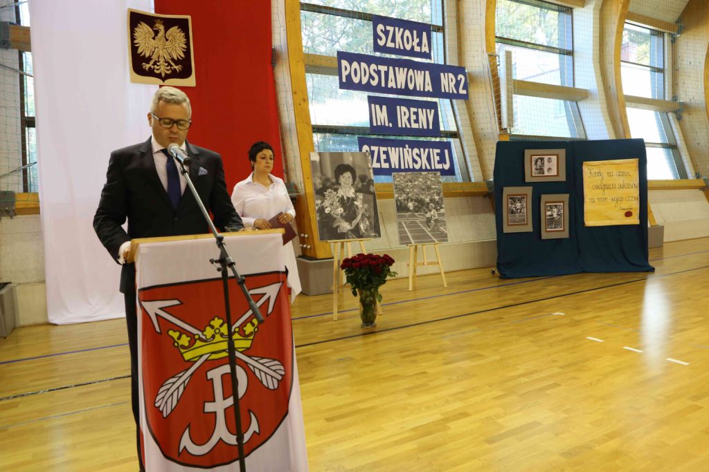 Uroczystość nadania szkole imienia Ireny Szewińskiej 7